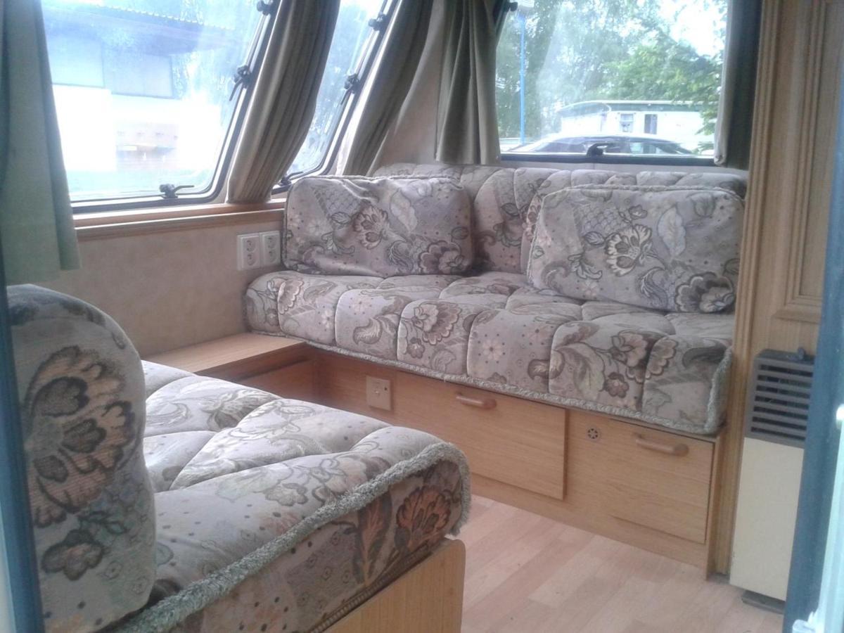 Česká Skalice Karavan U Goldy מראה חיצוני תמונה